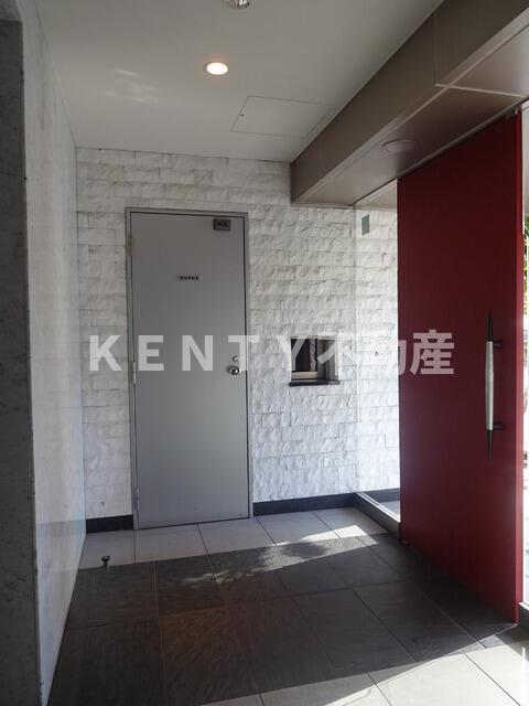 ロビー　落ち着いたロビーです