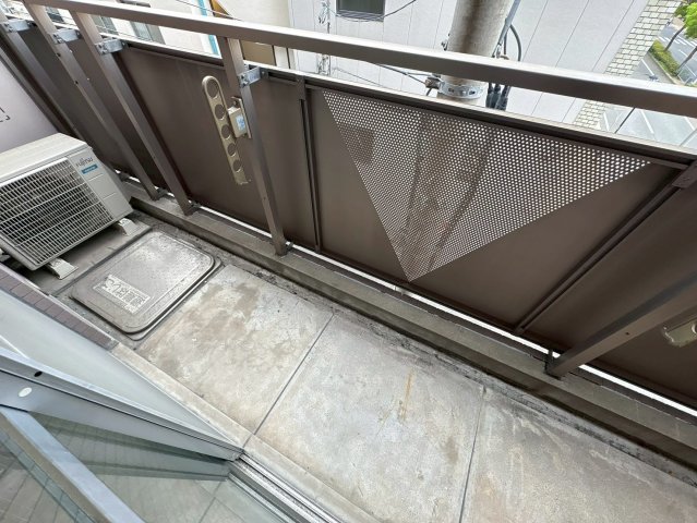 バルコニー　お洗濯にも便利なバルコニー付き