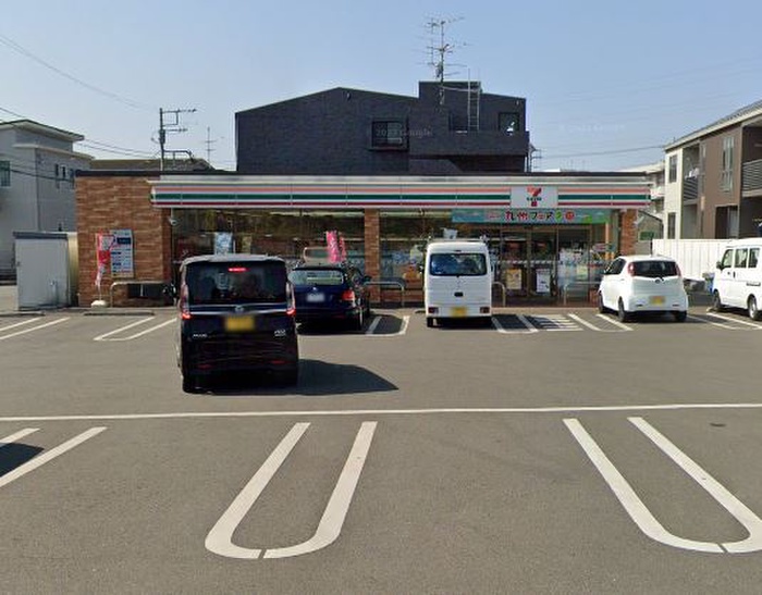 コンビニ　セブンイレブン（コンビニ）まで600m