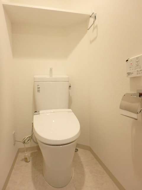 トイレ　シャワー付きトイレ