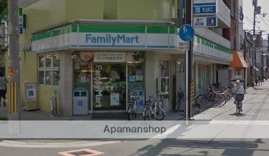 コンビニ　ファミリーマート（コンビニ）まで350m