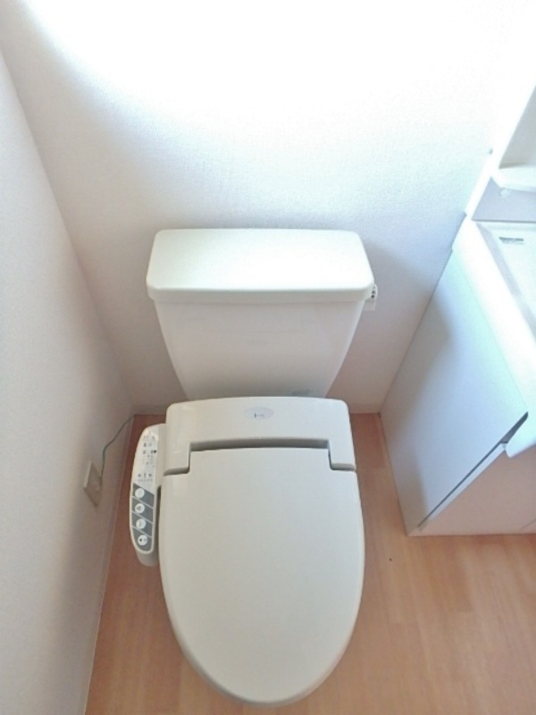 トイレ　図面と現状に相違がある場合には現状を優先