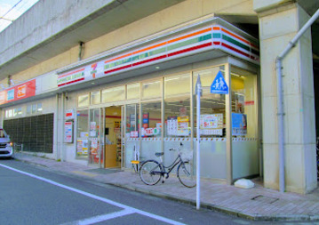 コンビニ　セブンイレブン 練馬富士見台駅西店（コンビニ）まで280m