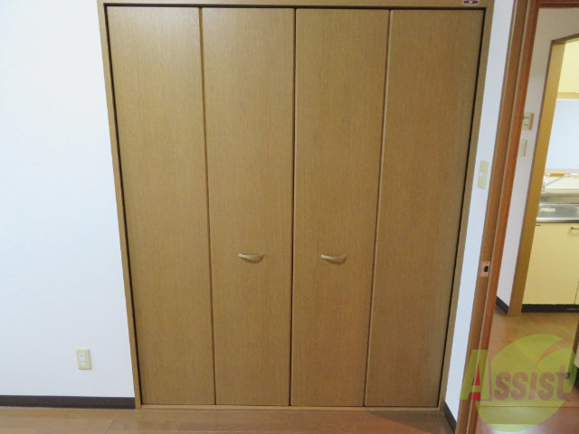 収納　クローゼットがありました。お洋服や荷物はここへ