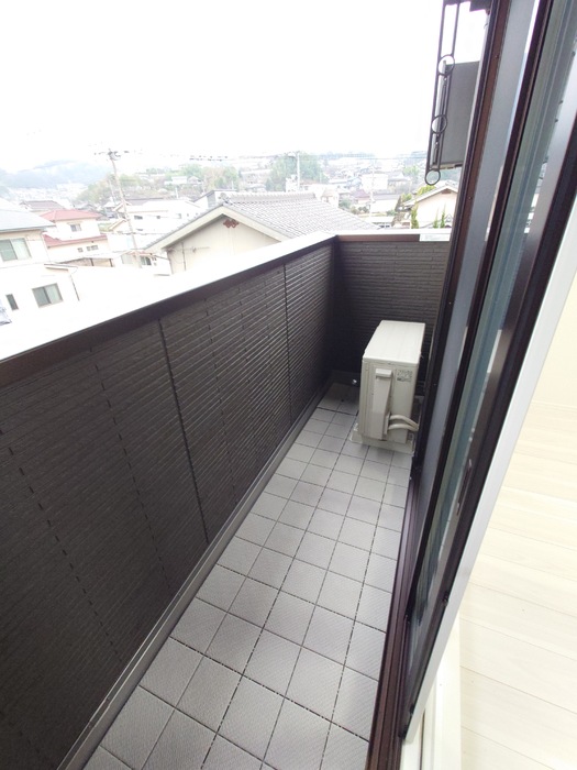 バルコニー　東向き