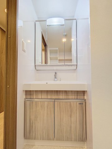 洗面設備　あると便利な独立洗面台