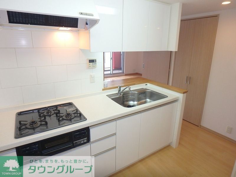 キッチン　お問合せはタウンハウジングまで！※現地待合わせ相談可能