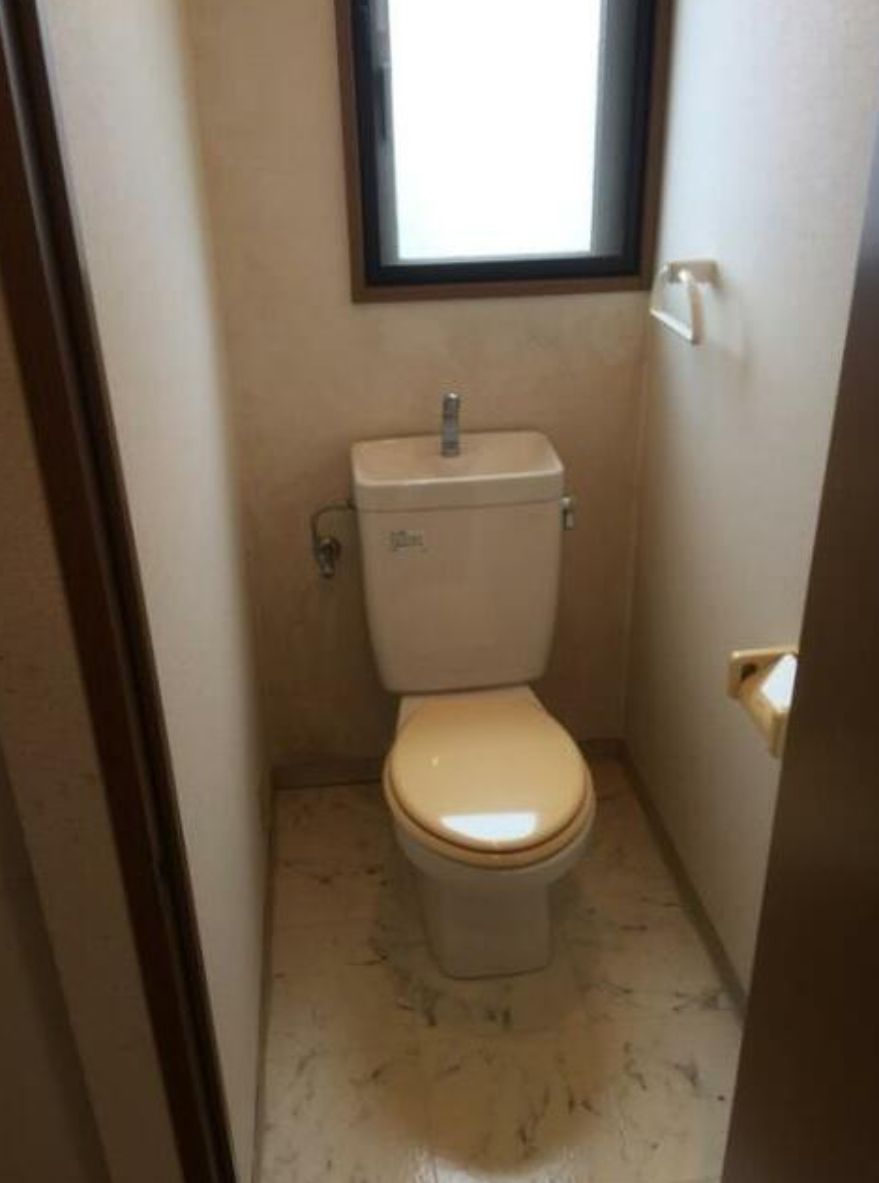 トイレ　独立型のトイレルーム☆