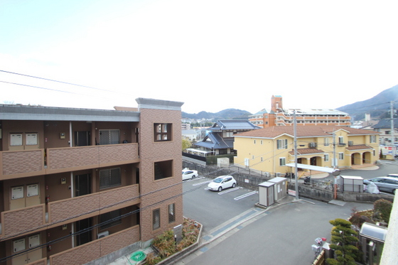 バルコニー　※別部屋の写真です