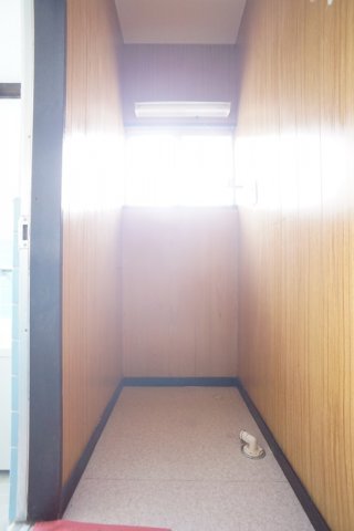 その他　洗濯機は室内に置けるんです。