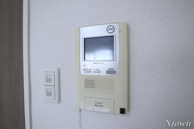 セキュリティ　モニター付きインターホンです