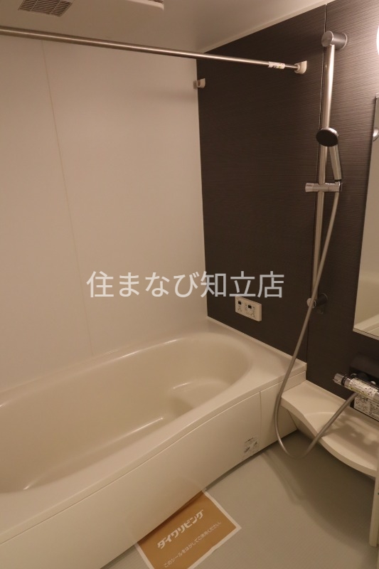 バス・シャワールーム　同型別部屋写真