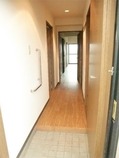 玄関　先行申込受付中♪お電話がご案内スムーズです♪オンラインもOK