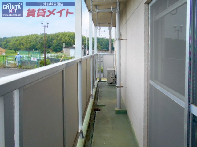 バルコニー　同型タイプの画像です