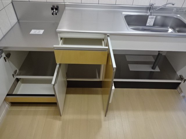 収納　キッチン収納