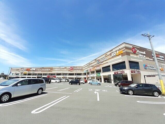 ショッピングセンター　万代ビバモール美原南インター店（ショッピングセンター）まで778m
