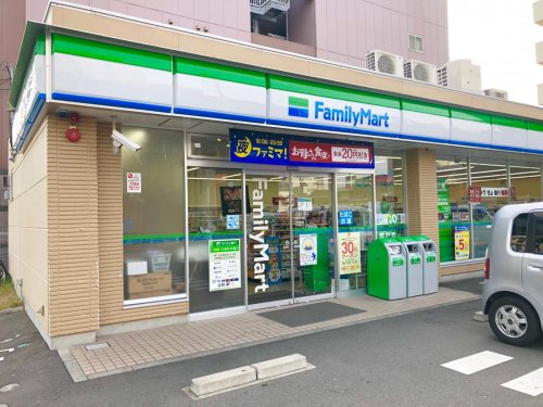 コンビニ　ファミリーマート 則武本通店（コンビニ）まで66m