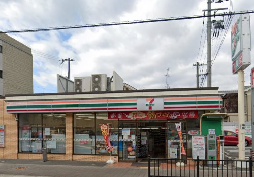 コンビニ　セブンイレブン 茨木西中条町店（コンビニ）まで592m