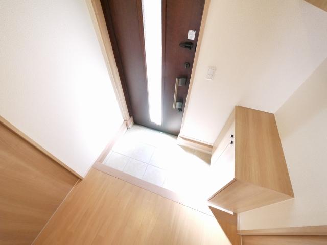 玄関　ゆったりとした玄関です