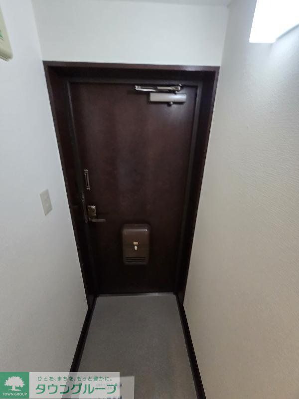 玄関　お部屋探しは株式会社　タウンハウジング　までお気軽にお問合…