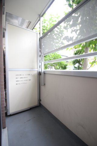 バルコニー　（別タイプ参考写真）パーシモン千石　　文京区千石1