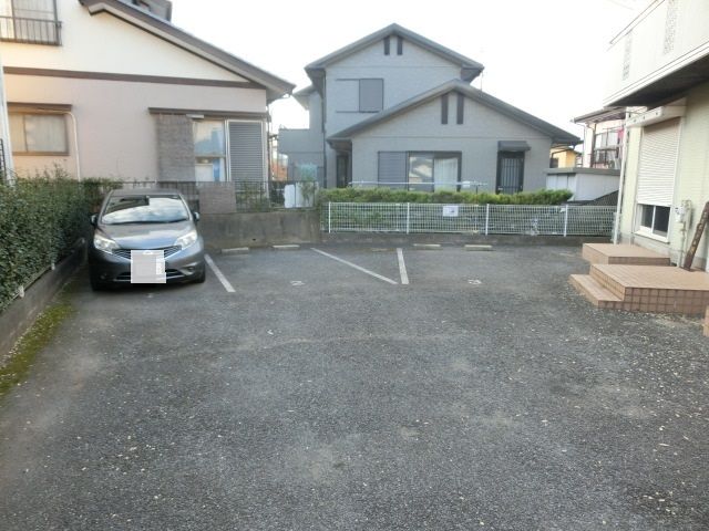 駐車場　敷地内駐車場