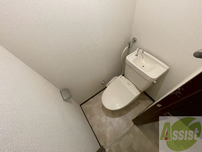 トイレ　トイレです。ウォシュレット付を探している方、おすすめです