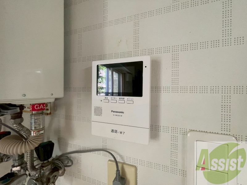 セキュリティ　ＴＶモニター付インターホンです。来客者の顔が見えるので安心！