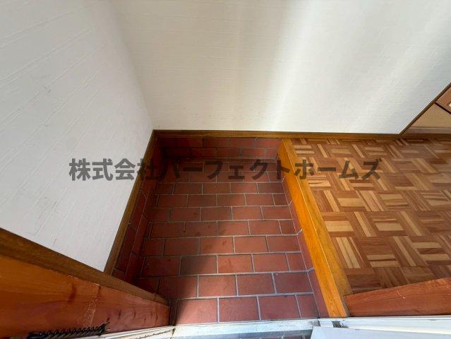 玄関　収納もある玄関です