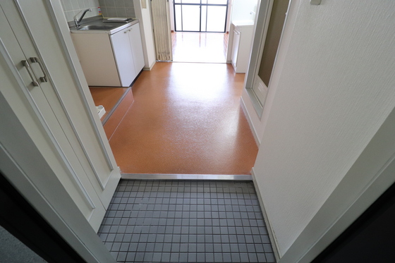 玄関　※別部屋の写真です