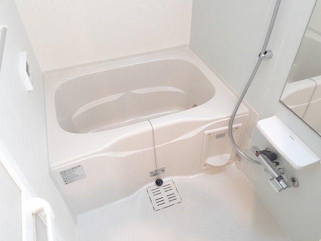 バス・シャワールーム　お風呂です