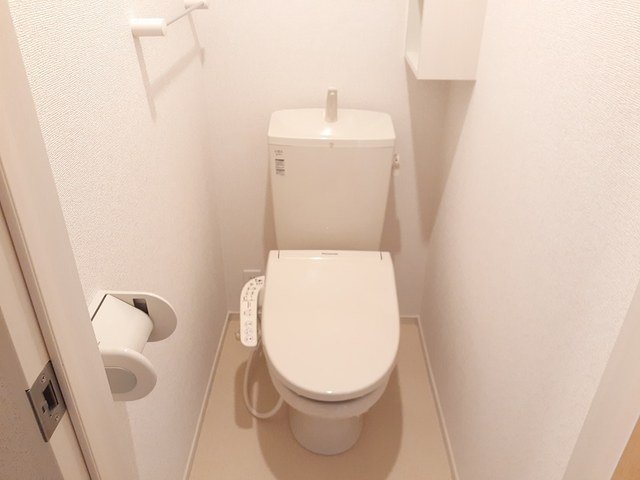 トイレ　ゆったりとした空間のトイレです