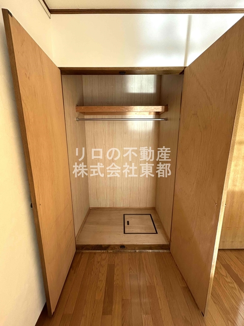 収納　パイプハンガー付き☆畳まず衣類を掛けることができます♪