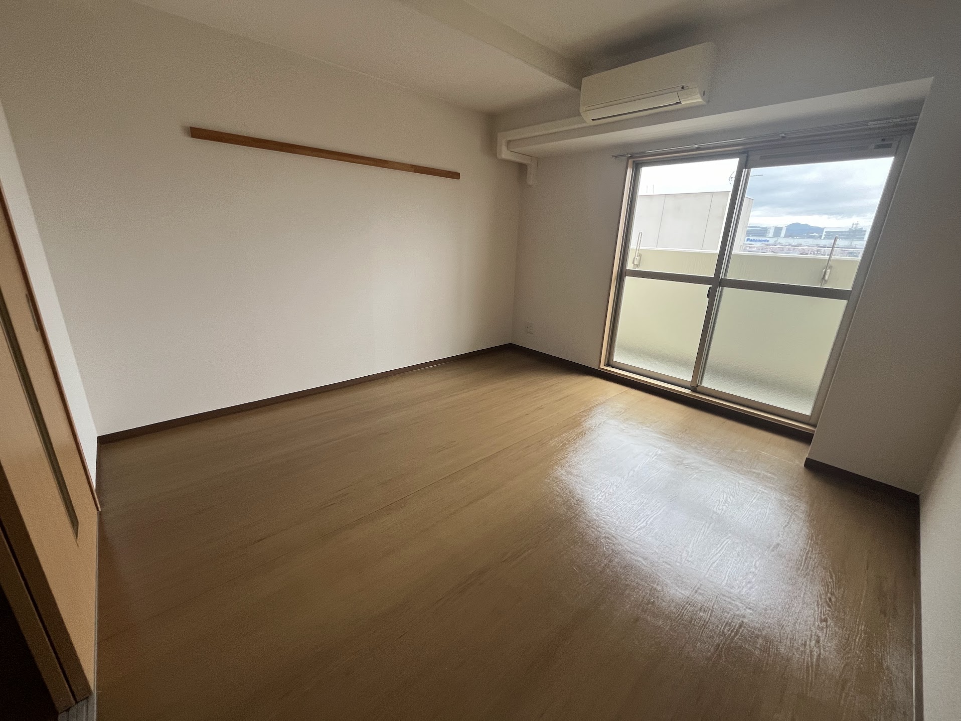 居室・リビング　南向きで日当たり良好なお部屋です☆（同仕様写真）