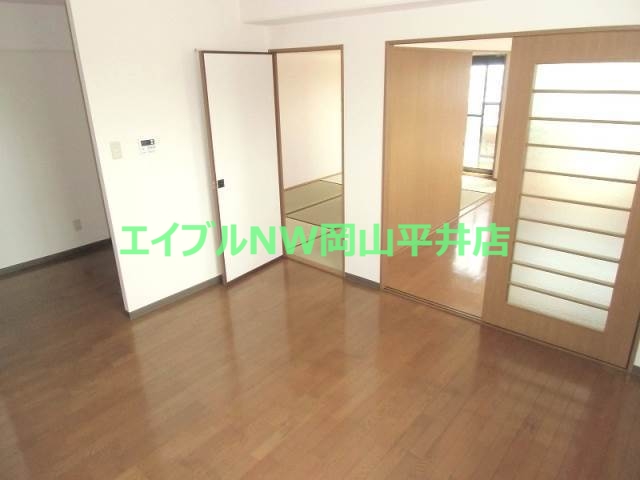 居室・リビング　リビング