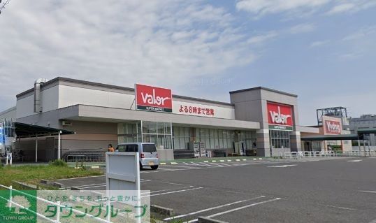 スーパー　バロー堀越店（スーパー）まで720m