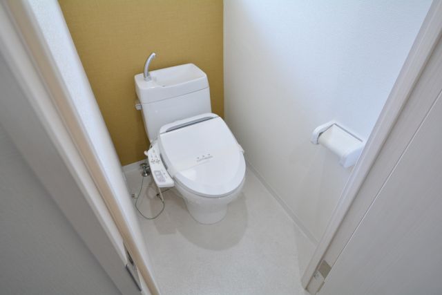 トイレ　温水洗浄便座付きでおすすめ！