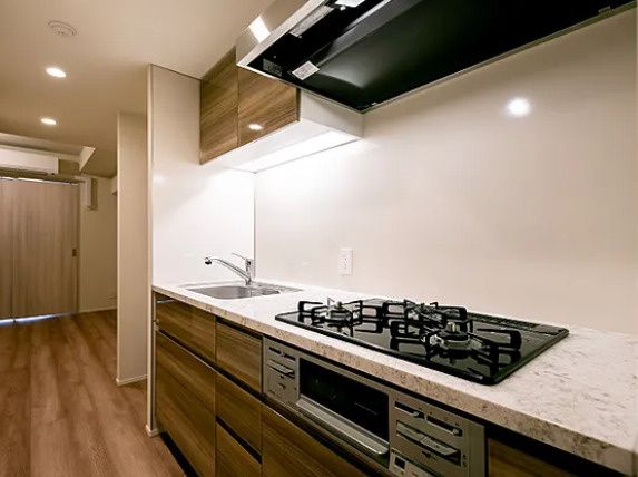 キッチン　写真は同タイプ住居です