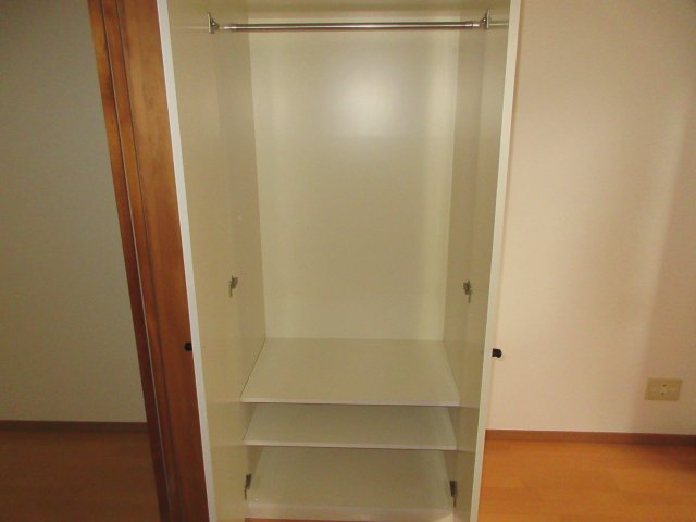収納　他のお部屋の参考写真です。