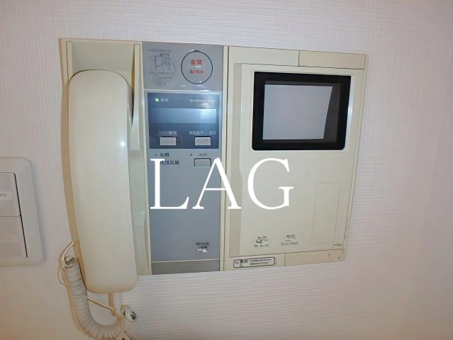 セキュリティ　モニターつきインターホンです。