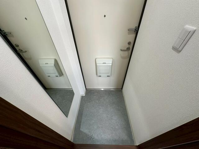 玄関　?