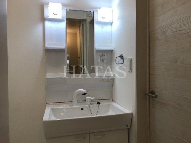 洗面設備　同物件別部屋です。