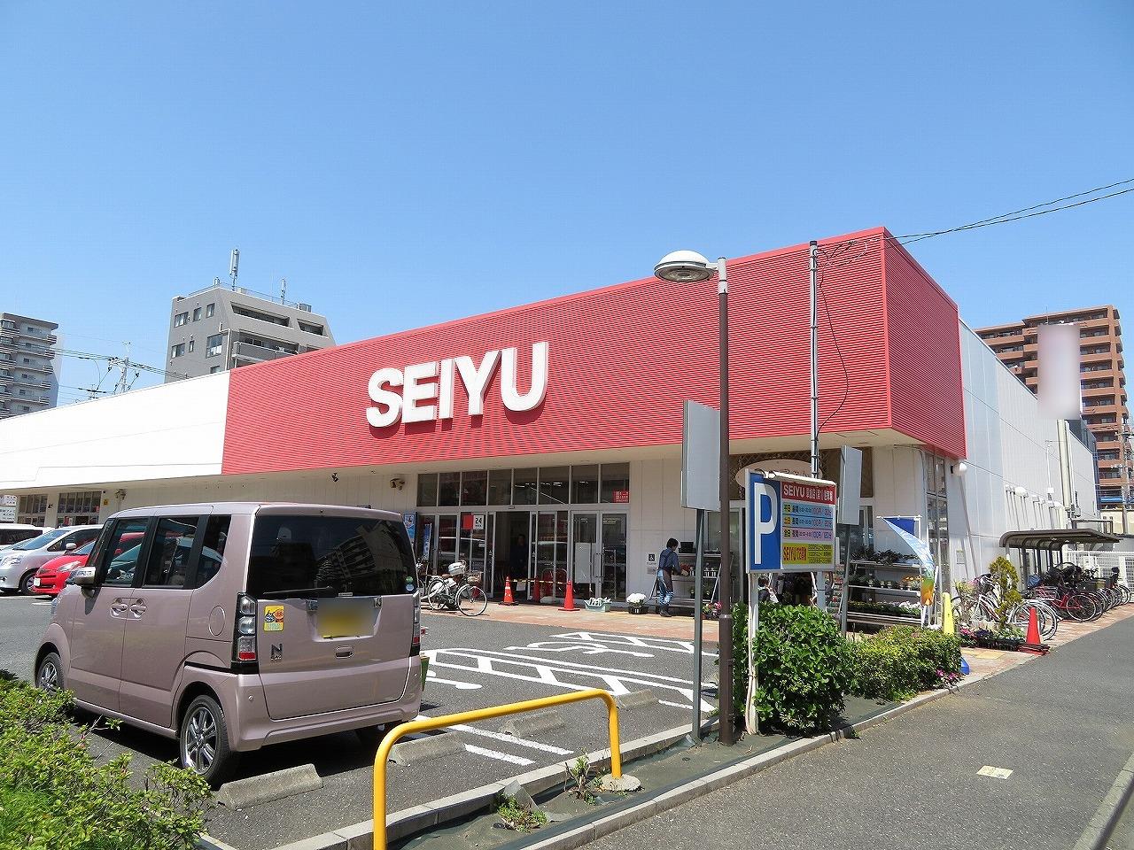 スーパー　西友草加店（スーパー）まで676m