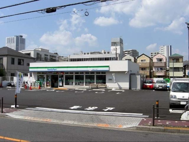 コンビニ　ファミリーマート豊玉中三丁目店（コンビニ）まで346m