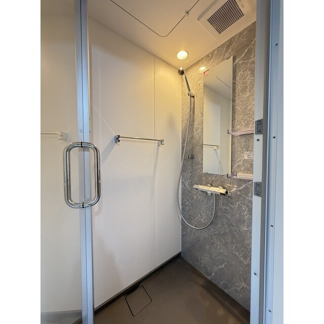 バス・シャワールーム　シャワールーム