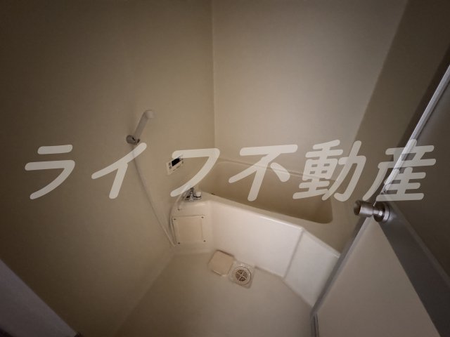 バス・シャワールーム　お風呂で日々の疲れを落としましょう