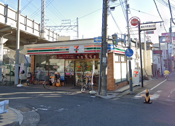 コンビニ　セブンイレブン 東大阪鴻池元町店（コンビニ）まで1317m