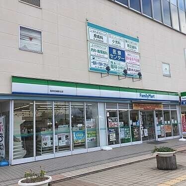 コンビニ　ファミリーマート阪神尼崎駅北店（コンビニ）まで531m