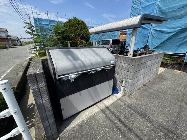その他　ゴミ捨て場（その他）まで5m