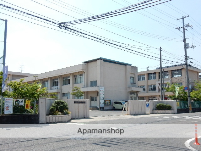 中学校　岡山市立御南中学校（中学校）まで849m